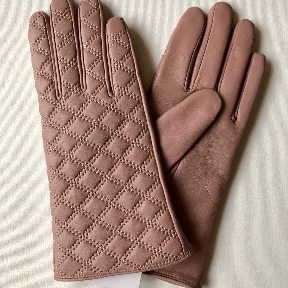 Women’s Leather Gloves with Cashmere Lining